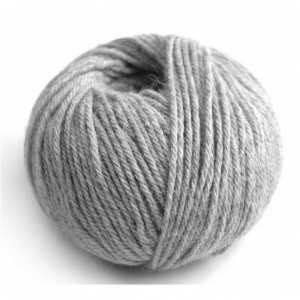 Pebble gray alpaca yarn